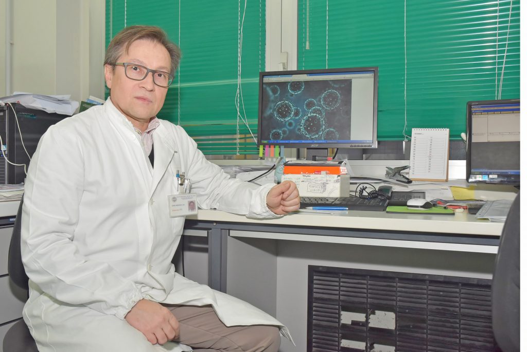 Dott. Fausto Baldanti, responsabile dell'Unità di Virologia Molecolare del San Matteo